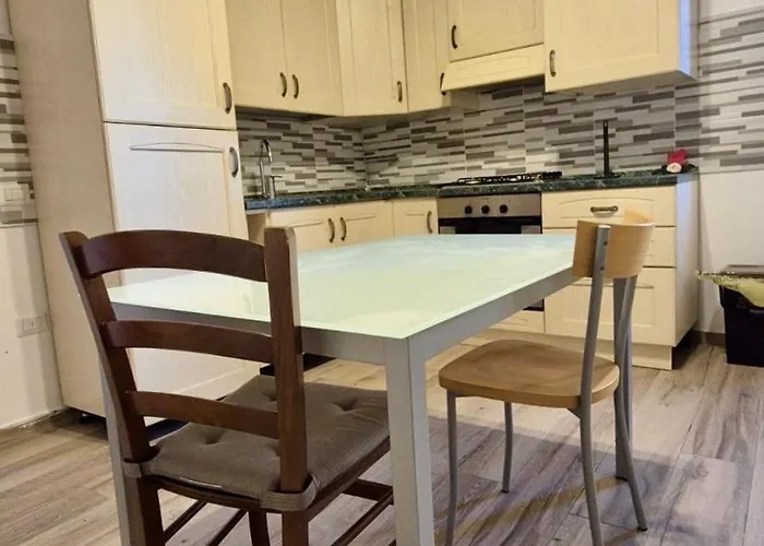 San Luca Tramuschio 5 People Cucina * Mirandola